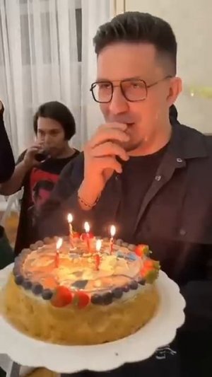 ДЕНЬ РОЖДЕНИЯ ДИМЫ МАСЛЕННИКОВА