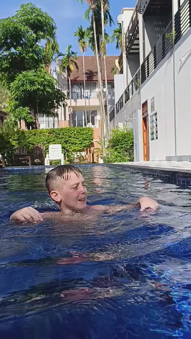 Максим - что я знаю про Роналдо смотреть онлайн