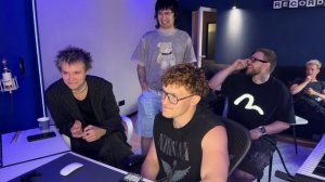 Слушаем ваши демки и кайфуем