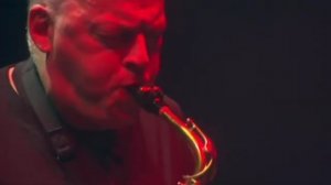 Дэвид Гилмор сакс