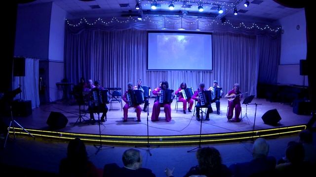 "Золотая осень" - ансамбль "Хоровод" 𝄞⨾ 🍂🍁 смотреть онлайн