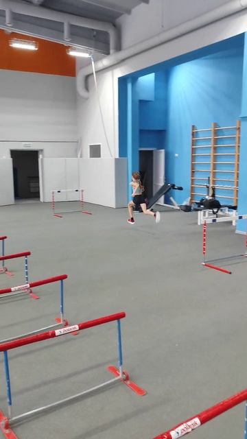 Бег с барьерами.