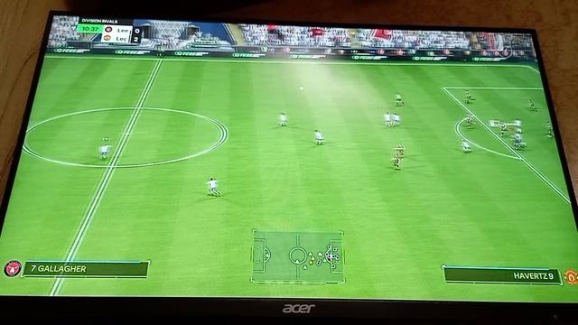 Заходим в FC25|FC25|Ultimate Team