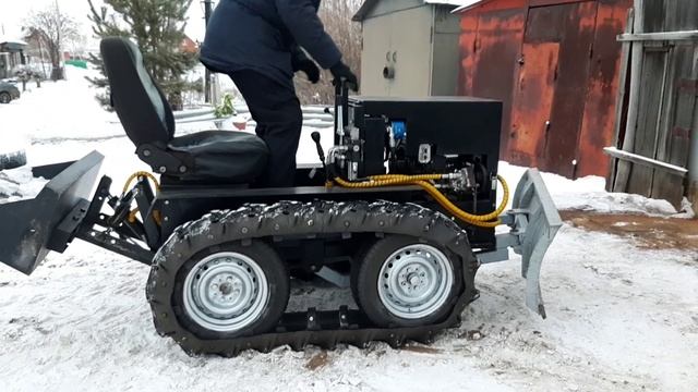 Мини-трактор самодельный гусеничный 2025