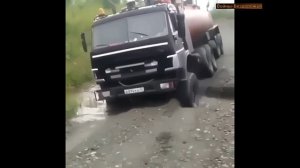 Дальнобойщики Севера. Мужики рискуют каждый день.