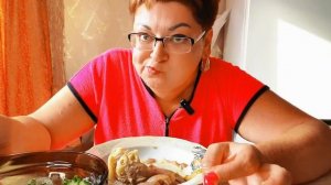 ПРИШЛА ,МЕШАТЬЯ Яне🤭/Я ЕГО ПРОСТО СВАРИЛА И СВИНОЕ УШКО С ГОРЧИЧКОЙ👍/МУКБАНГ