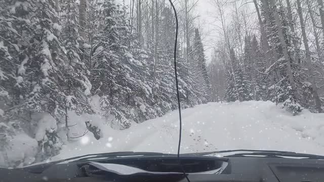 Белый снег.Заповедник Центральные Столбы. Гостиница Нарым смотреть онлайн