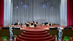 Хореографический коллектив "Звёздные дети" - танец "Бабки - ёжки"