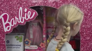 Самостоятельный выбор игрушек ,Беатрис и Вероника гуляют по Торговому центру