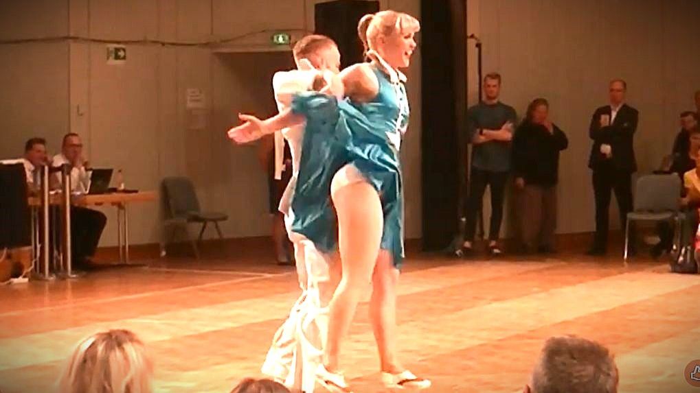 Полуфинал Чемпионата Европы по буги-вуги 2019 - Сондре и Таня. #Танцы смотреть онлайн