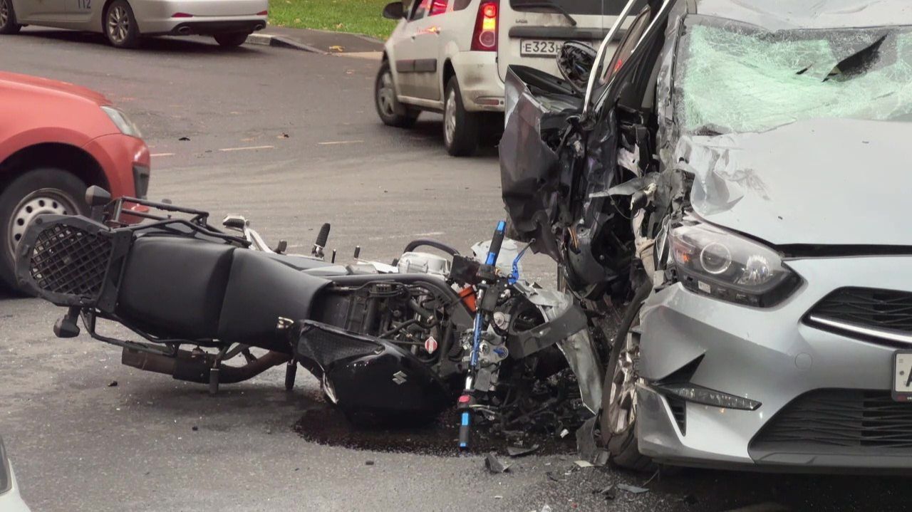 мото 2025 8 смотреть онлайн