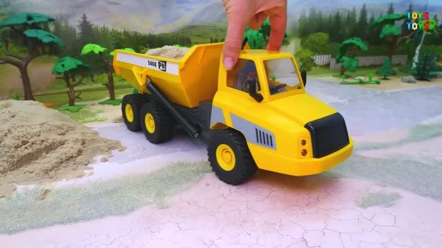 Полицейская машина Грузовик Самосвал и другие рабочие смотреть онлайн