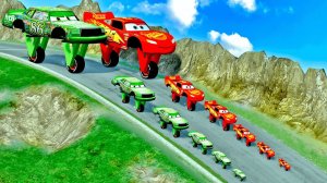 Молния Маквин и Кинг на двух колесах против спуска!