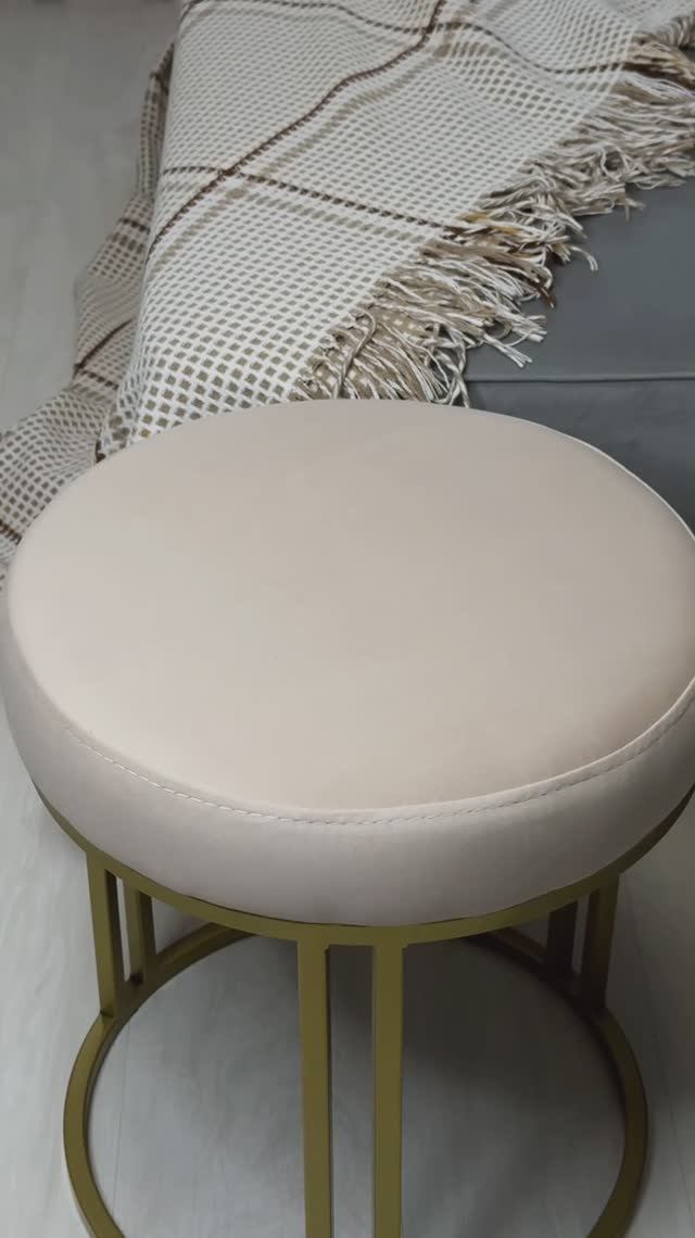 Пуфик для туалетного столика