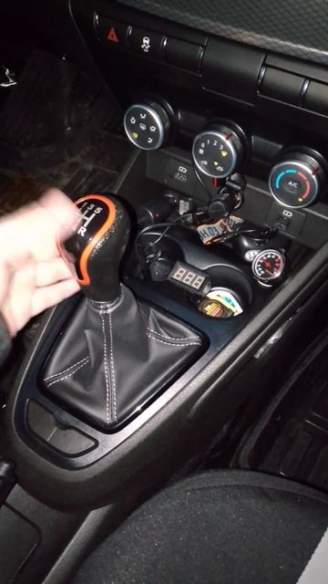 Результатом я доволен после смазки силиконом кулисы КПП под кожухом смотреть онлайн