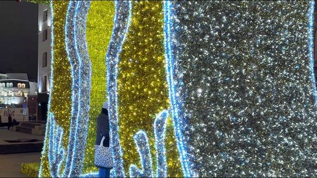 Москва в новогодних огнях 2026 вечерняя прогулка по городу 🎆❄️🏙️ смотреть онлайн