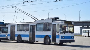 Троллейбус ЗиУ-682 (КВР Барнаул)-4070. Несёмся по Барнаулу.