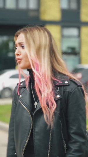 Любит он её?🙄🙄