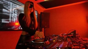 Roksana - Melodic Techno DJ Live Mix 2025 [Maddix, The Rocketman, Space 92, Radical Redemption]