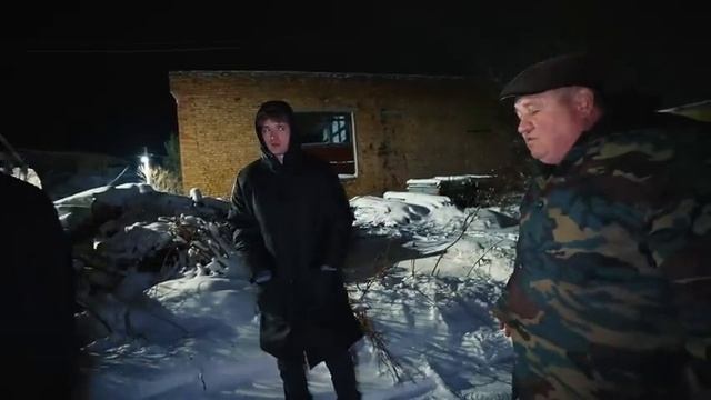 ДЕРЕВЕНСКАЯ СУМАСШЕДШАЯ ОКАЗАЛАСЬ УБИЙЦЕЙ И УБИЛА АЛКАША смотреть онлайн