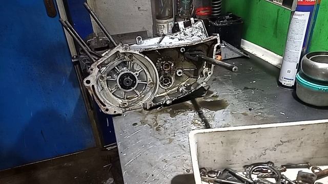 Разбор двигателя ИЖ Юпитер 5 смотреть онлайн