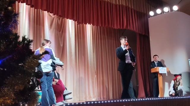 Приветствие. Коламбия Пикчерз 11В. 2 часть смотреть онлайн