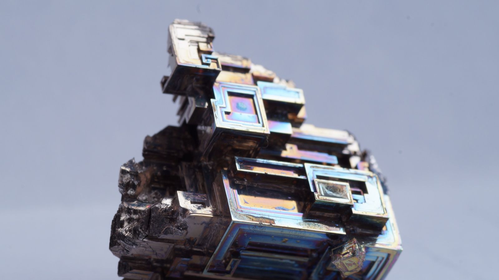 ВИСМУТ - самый яркий элемент