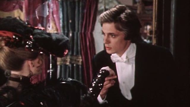 Принцесса цирка - Принц Клари! Он же Мистер Икс! смотреть онлайн