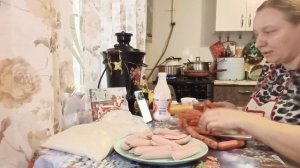 ОСТАЛИСЬ БЕЗ ВОДЫ 🤦♀️ЖАРЮ СОСИСКИ В ТЕСТЕ.