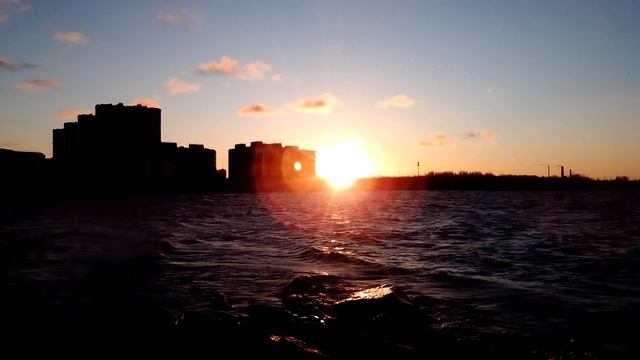 Закат в середине декабря на Финском заливе смотреть онлайн