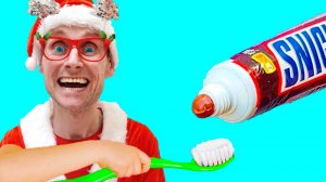 Лиза с папой и их забавная история под Новый год /Детская веселая песенка как мы собираемся в школу