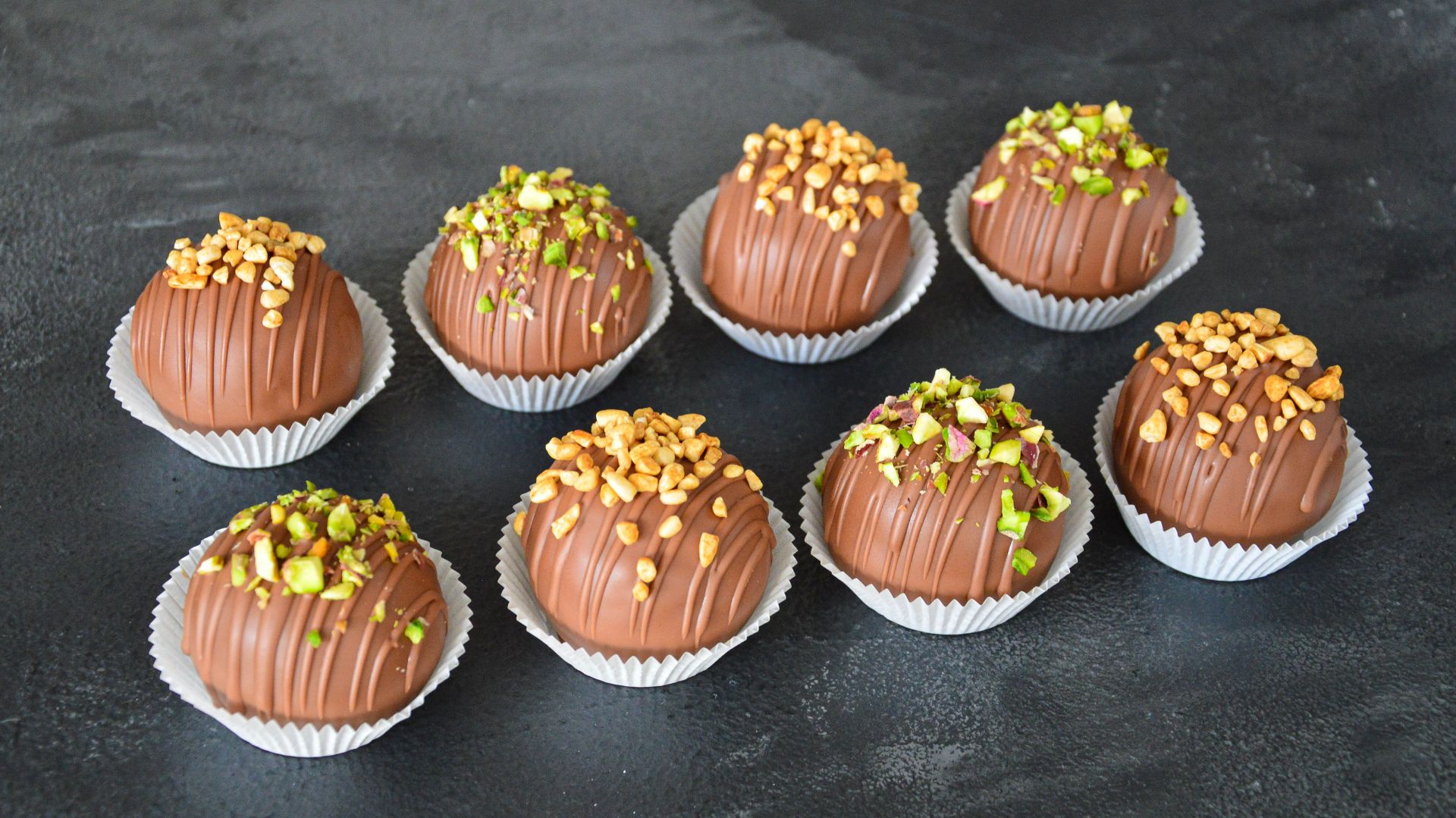 Пирожное КАРТОШКА 🔥 Медовик с вишней и Дубайский шоколад смотреть онлайн