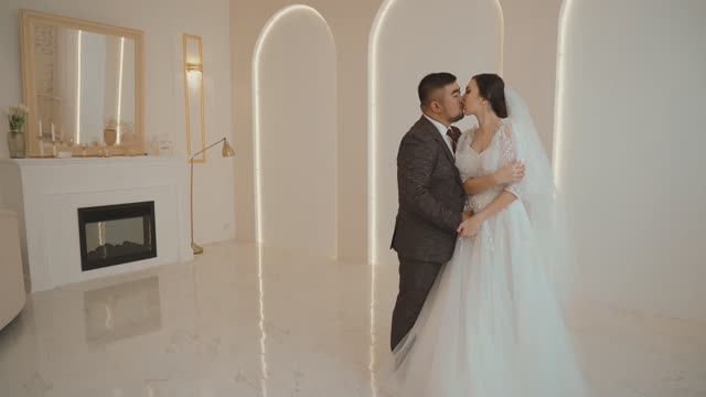 📖 Они написали свою историю — свадьба, от которой замирает сердце смотреть онлайн