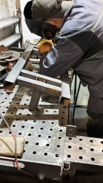 Жаркий денек в цехе