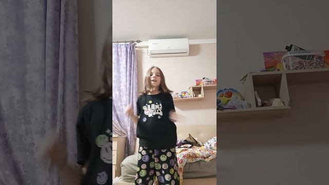 Танцую под песни Анны Немченко смотреть онлайн