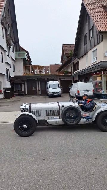 На кабрио в плохую погоду смотреть онлайн