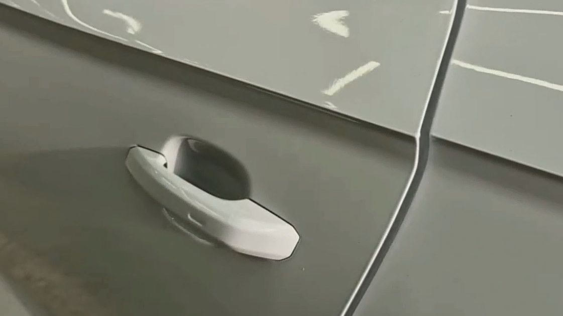 Оригинальные доводчики дверей Audi Q5 FY. VAG-upgrade.ru смотреть онлайн