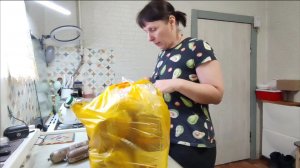 Пообедали, Купили и распаковали продукты