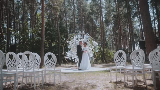 👗 Утро невесты, слёзы жениха и клятвы — всё как в кино смотреть онлайн