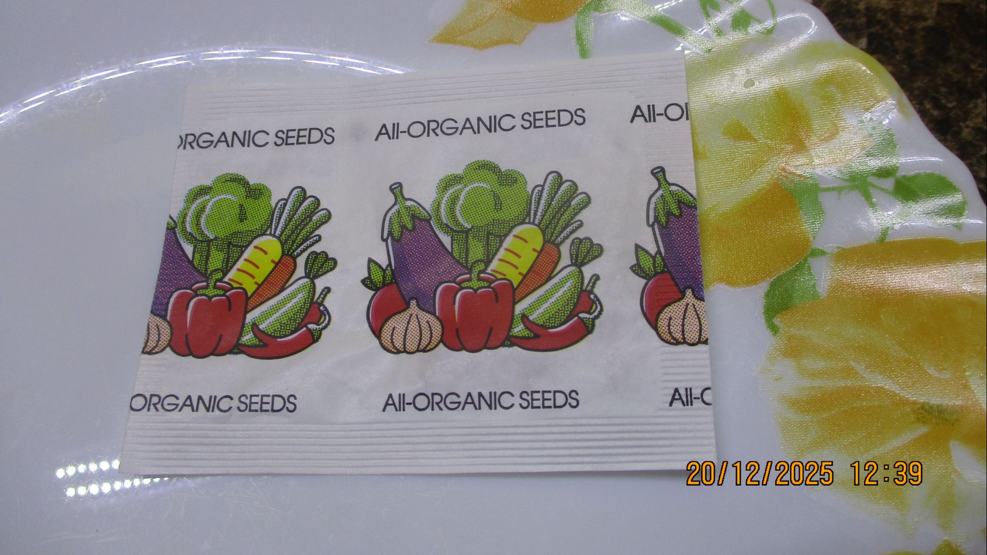 ОЗОН "ДОБРАЛСЯ" и до меня! Купила семена томатов на ОЗОНЕ! Очень сомневаюсь... Буду проверять! смотреть онлайн