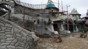 строительство сказочной крепости из  арт бетона.парк Еленовка