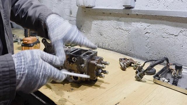 Паджеро 3 4м41 очень долгий запуск двигателя,  глохнет на горячую.