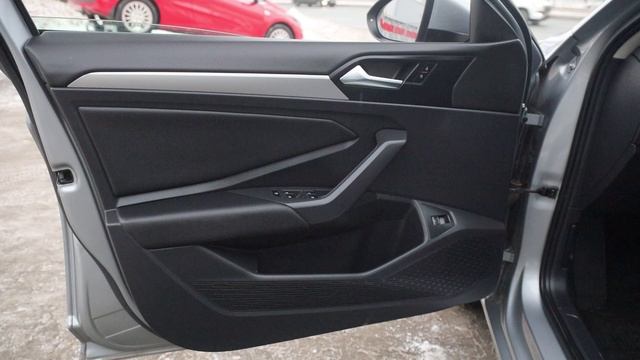 Volkswagen Jetta смотреть онлайн