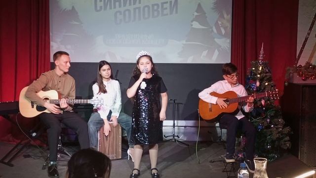 Там где на белом свете, там где всегда мороз. Песня о медведях.. Живой звук. смотреть онлайн