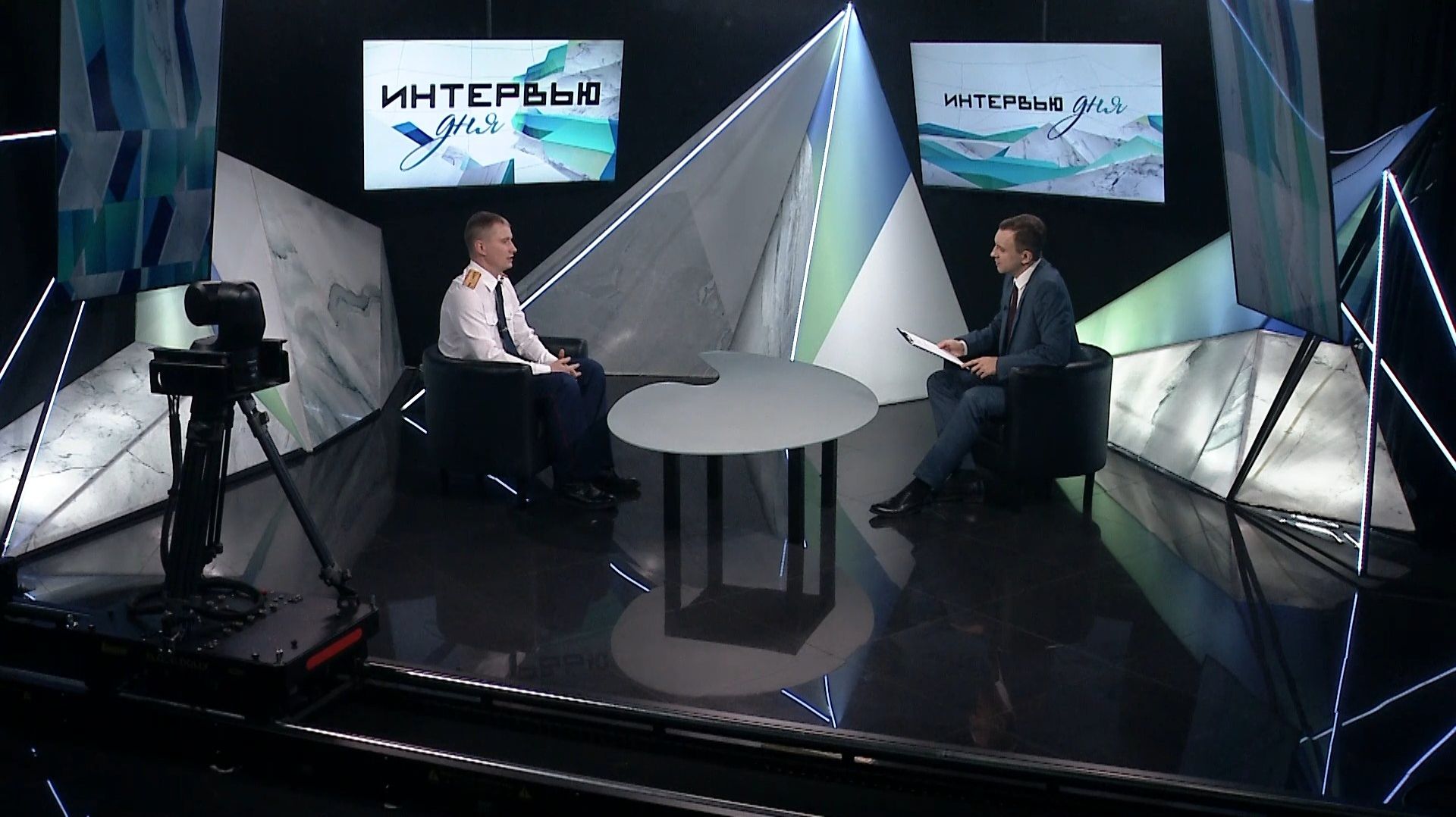 Владимир Шавырин: о трудовых буднях следователей и причинах выбора этой профессии смотреть онлайн