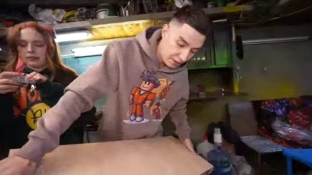 А4 санки за 100₽ против санок за 1.000.000$ смотреть онлайн