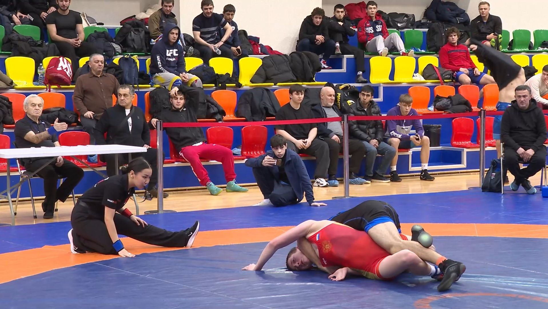 (12+) Турнир по вольной борьбе памяти Александра Попова прошел в Мытищах смотреть онлайн