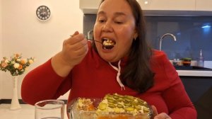 МУКБАНГВКУСНО И МНОГО ПОЖРАТЬ ПЕРЕД СНОМ