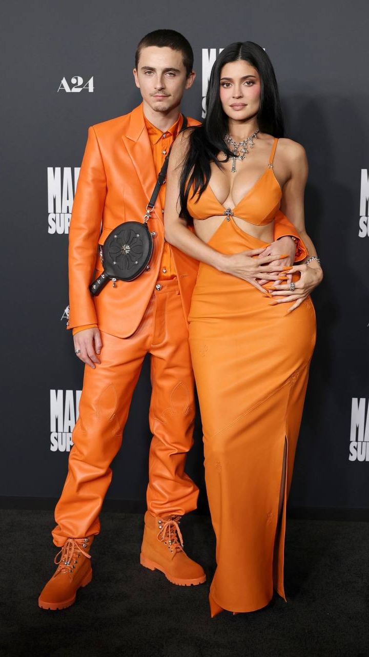 ЦВЕТ 2026 ГОДА смотреть онлайн