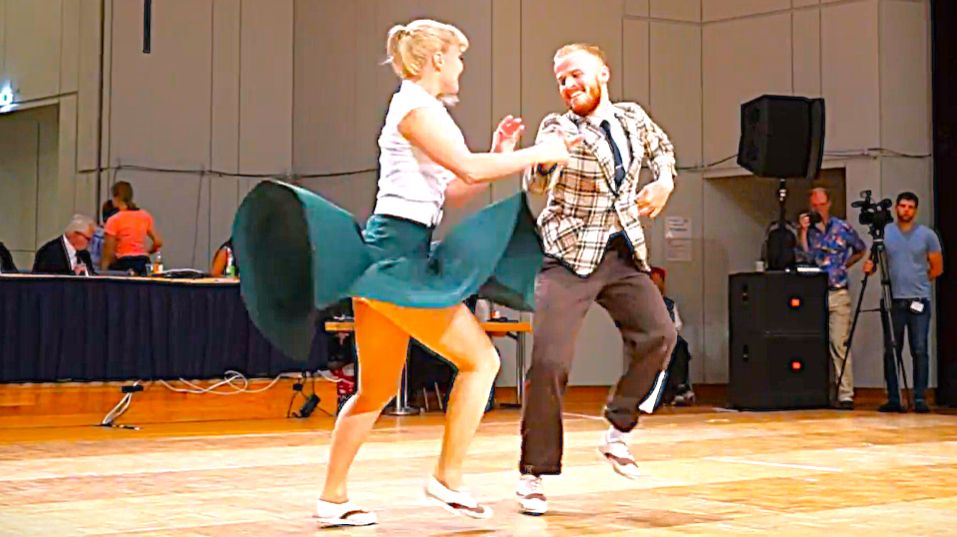 Сондре и Таня - Чемпионы Европы 2019, четверть финала. #Танцы смотреть онлайн